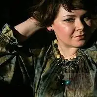Юлия, 51