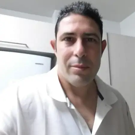 Arik, 49Холон, Израиль 