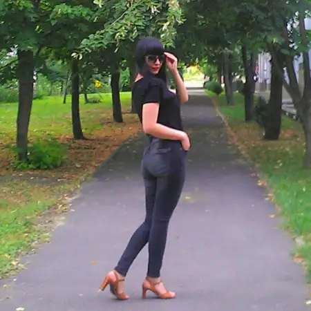 Юлия, 45