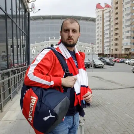 Владимир, 37