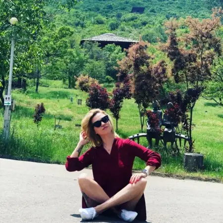 Natalia, 38
