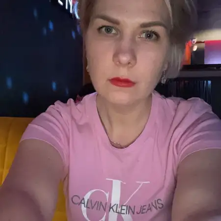 Olga, 29