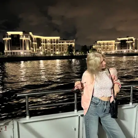 Olga, 27