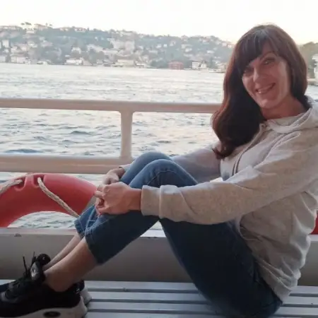 Юлия, 45
