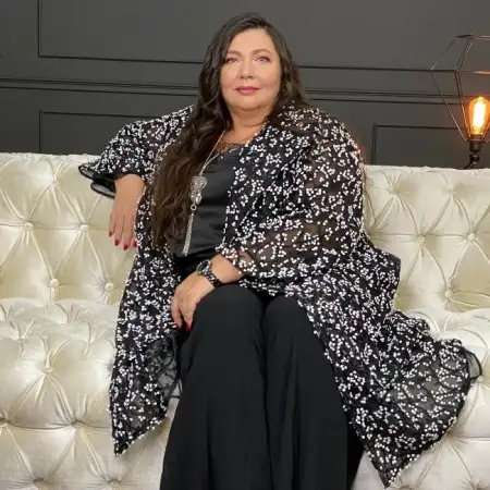 Диана, 53