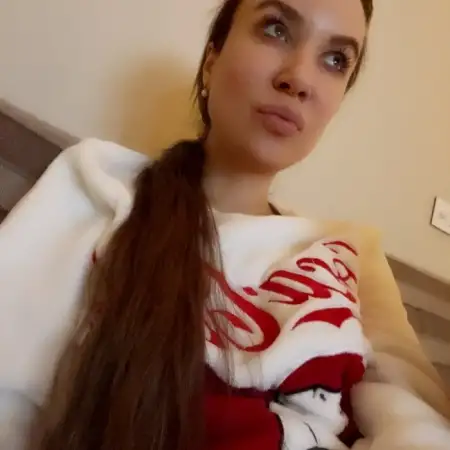 Alena, 39