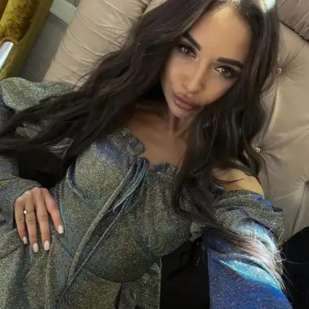 Katya, 46