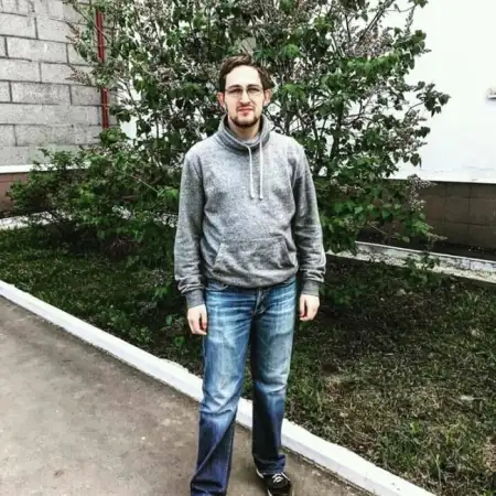 Илья, 32