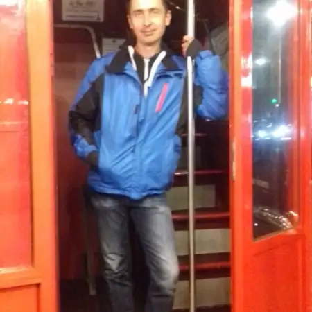 Eugen, 44