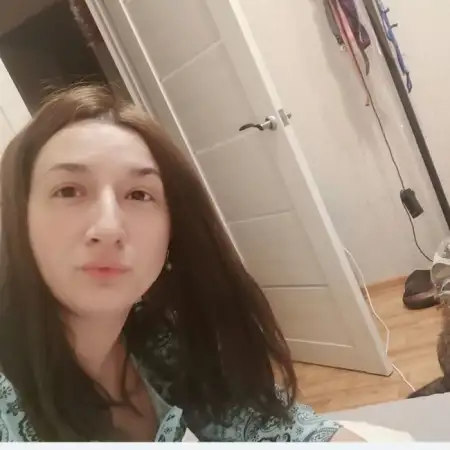 Anya, 45
