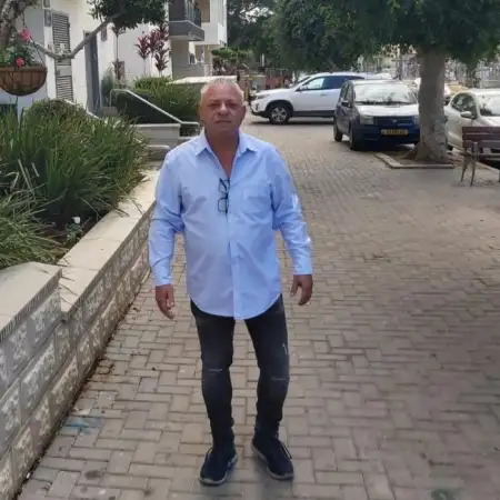 קובי, 61Холон, Израиль 