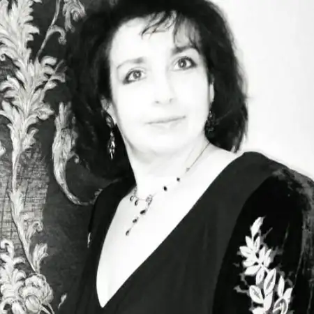 Elena, 59