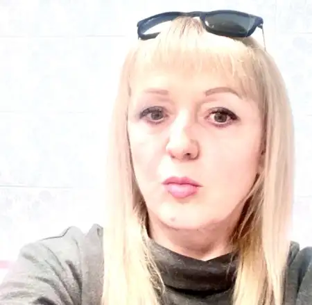Elena, 58