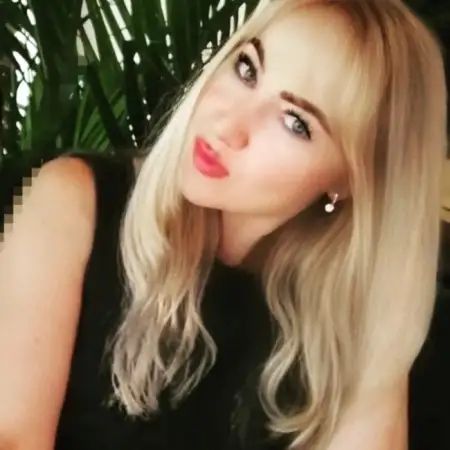 Nika, 42