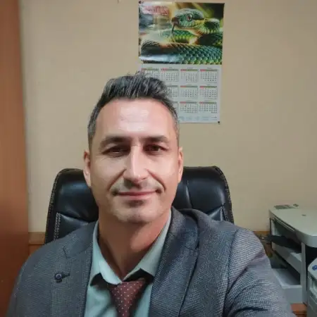Тим, 44 