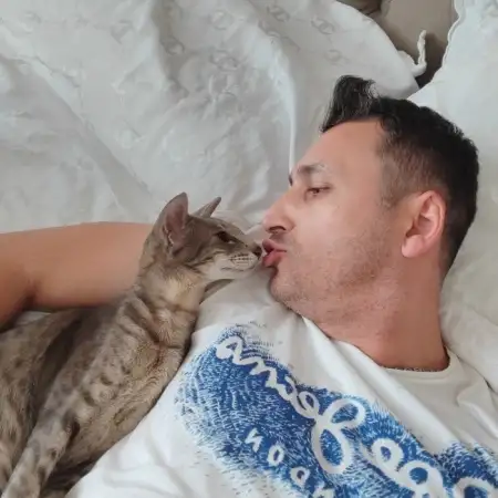 Тим, 44 