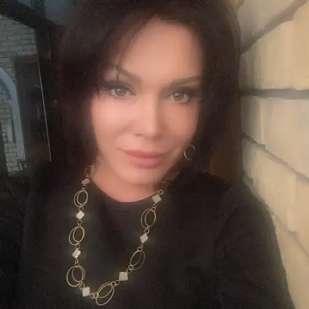 Yelena, 45