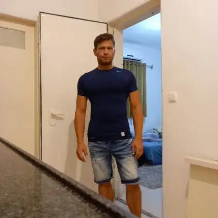 Denis, 40 Нетания, Израиль
