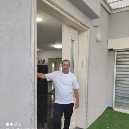 ראובן, 58Нетания, Израиль 