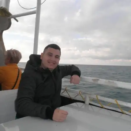 beni, 27Петах Тиква, Израиль 