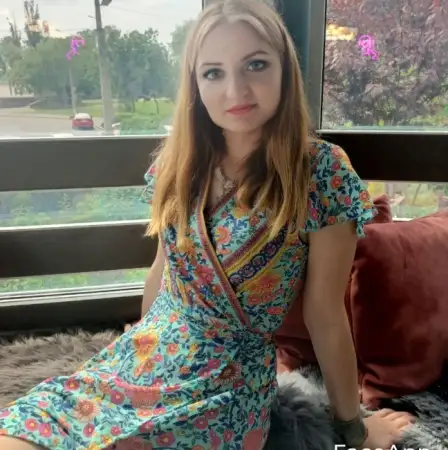 Алія, 28