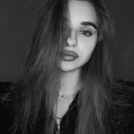Яна, 23