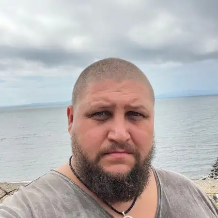 ALEKSANDR, 39