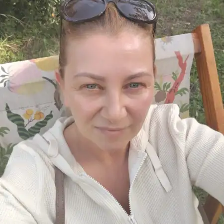 Irina, 53