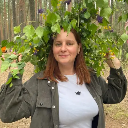 Adel, 45