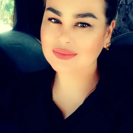 Nadira, 38