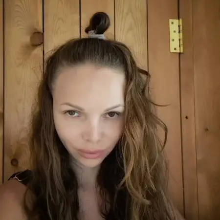 Маия, 37