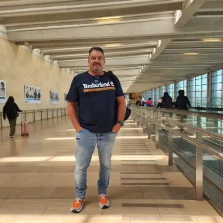moshe, 67Реховот, Израиль 