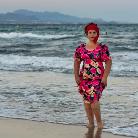 Tanya, 51