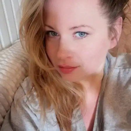 Natali, 39