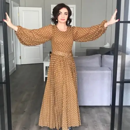 Sofia, 53