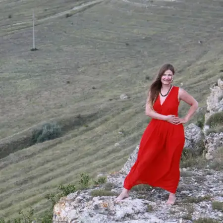 Таисия, 44