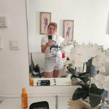 Яна, 57