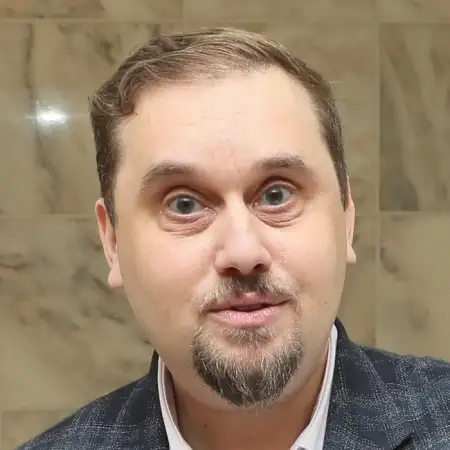 Ilya, 49