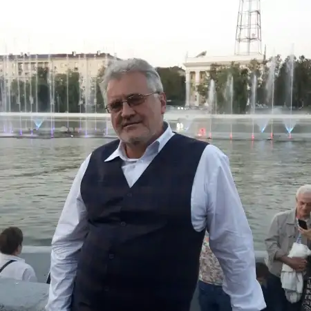 Владимир, 61