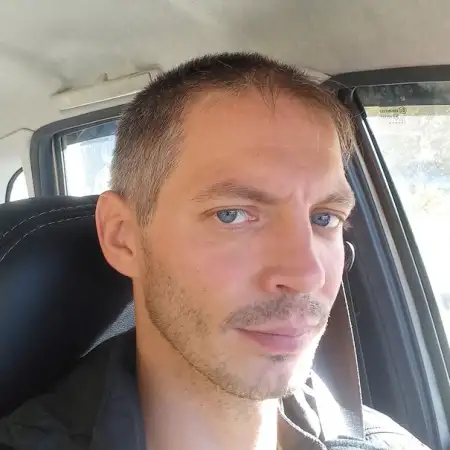 Владимир, 42
