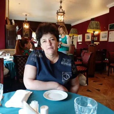 Eliza, 60 