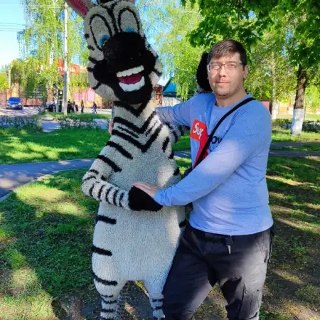 Aleksandr, 39