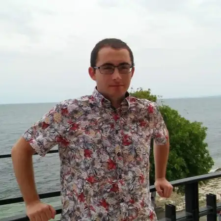 Aleksandr, 32