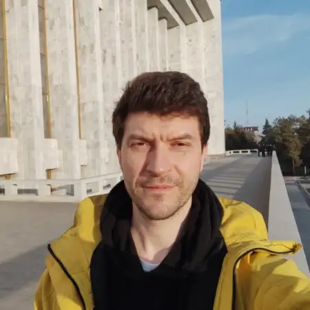 Maksim, 43