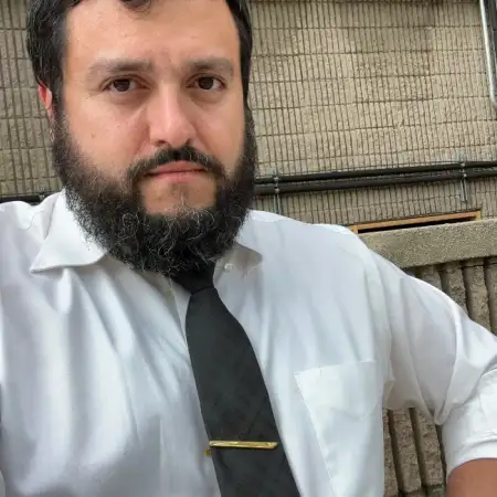 Vladislav, 37