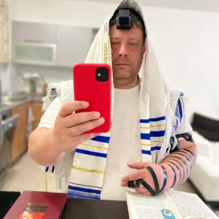 Alex, 49