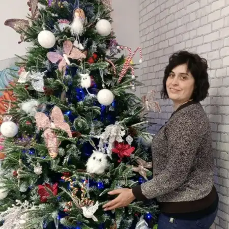 Людмила, 39