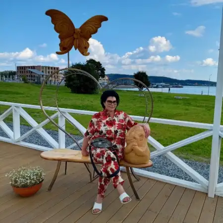 София, 43