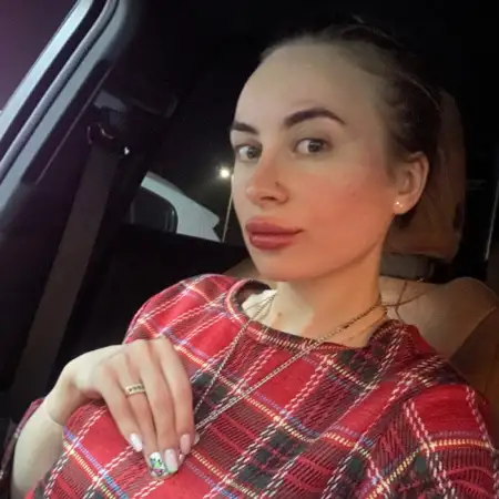 Полина, 28