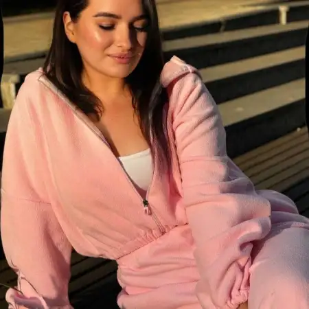 Снежана, 26